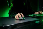 Razer Viper V3 Pro Belaidė žaidimų pelė RF Wireless + USB-C, 35000 DPI, Juoda - Image 12